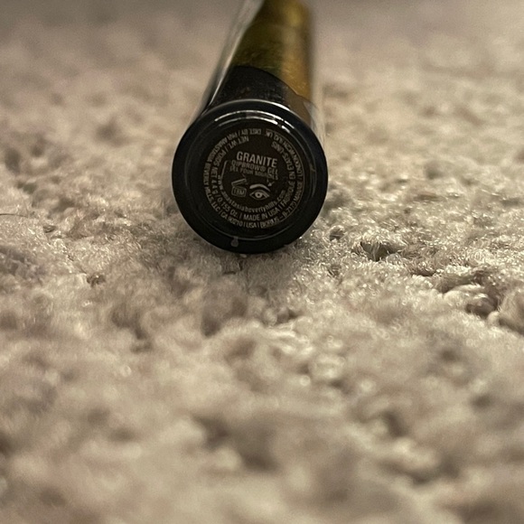 Anastasia Beverly Hills Dipbrow gel in granite - Picture 2 of 2